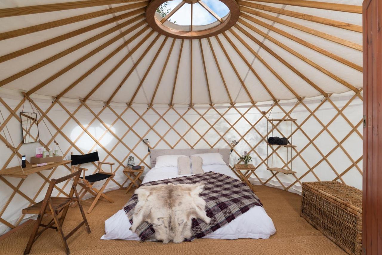 Festival Yurts Hay-On-Wye Hotel Exterior foto