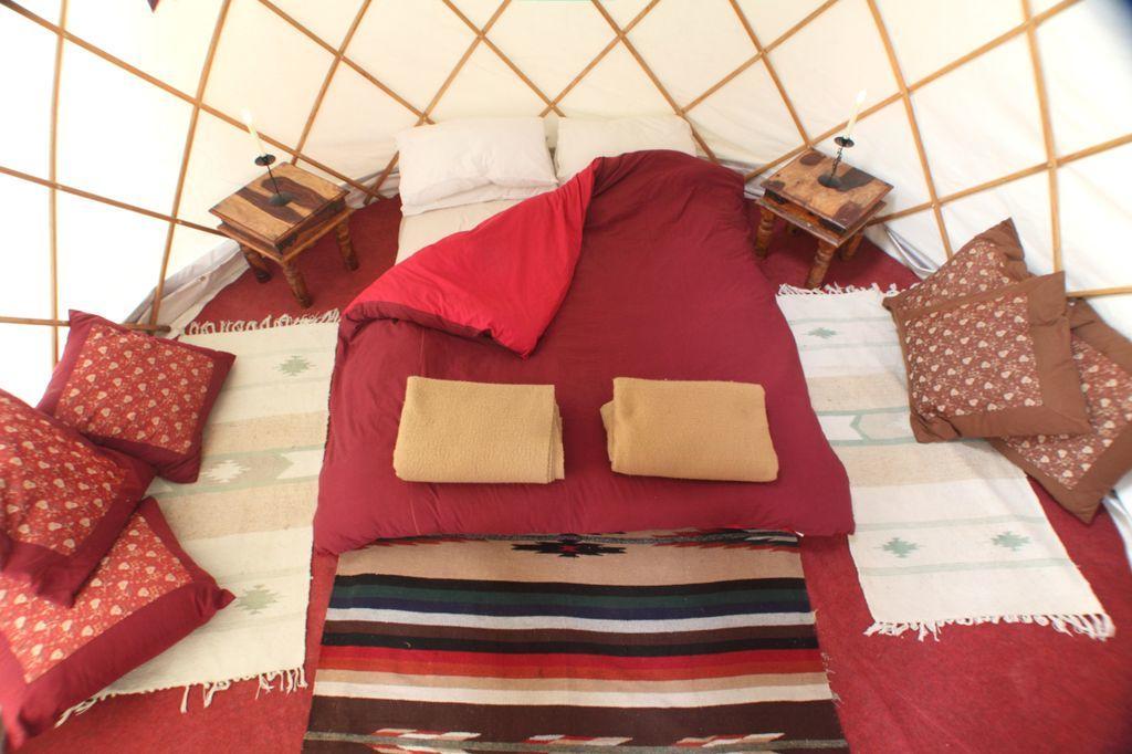 Festival Yurts Hay-On-Wye Hotel Exterior foto